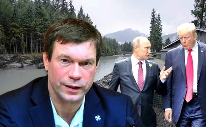 На фото (слева направо): бывший депутат Верховной Рады Олег Царев, президент РФ Владимир Путин и президент США Дональд Трамп.