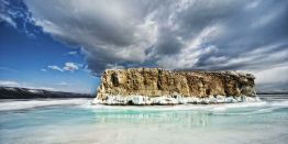 Нефть на дне, мистика, эндемики, самый прозрачный лёд - 7 сентября день озера Байкал