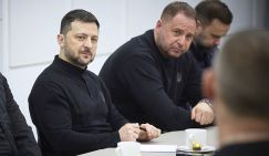 Первый пошёл: Отставка Ермака – начало смены власти на Украине