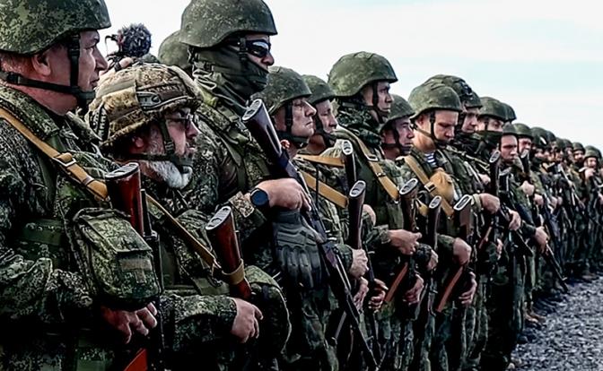 Путин: «Это партизанский сбор!» Эхо: «Опять мобилизация!»