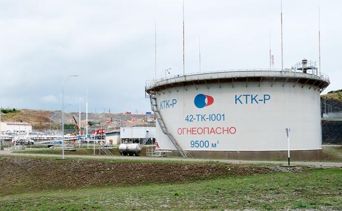 Токаев просит Путина срочно помочь: Зеленский «добивает» казахстанскую «нефтянку»