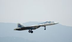«Надо же - не американский, но хороший!»: Штатовские СМИ нахваливают Су-57