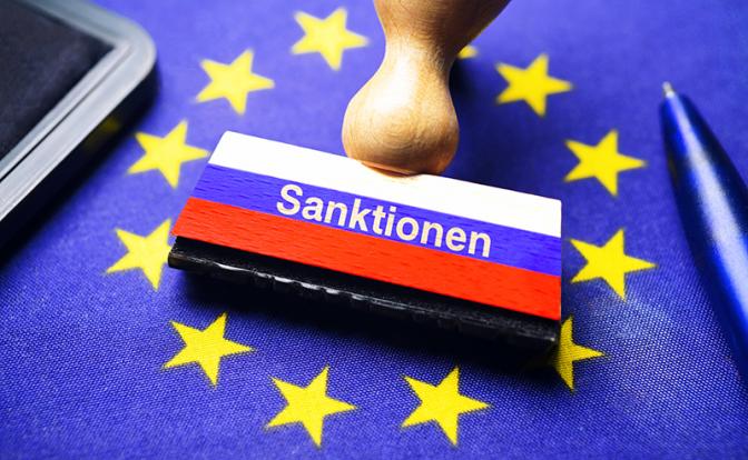 21-й пакет антироссийских санкций ЕС пахнет морем, нефтью и истерикой