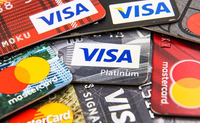 В Банке России указали на выход Mastercard и Visa