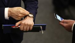 "Аврора" не сдаст, как iPhone: ФСБ раскрыла операцию западных спецслужб в России