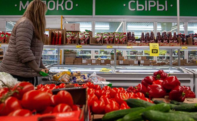 Озвучен топ самых подешевевших за весну продуктов