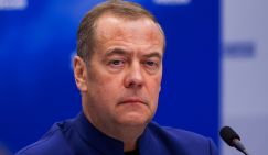 Медведев объяснил, почему европейские элиты продолжают «скрипеть зубами»