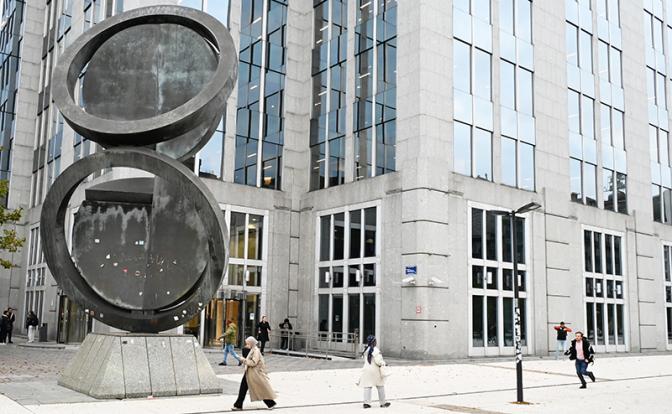 Euroclear попросил приостановить взыскание с него убытков в пользу Банка России