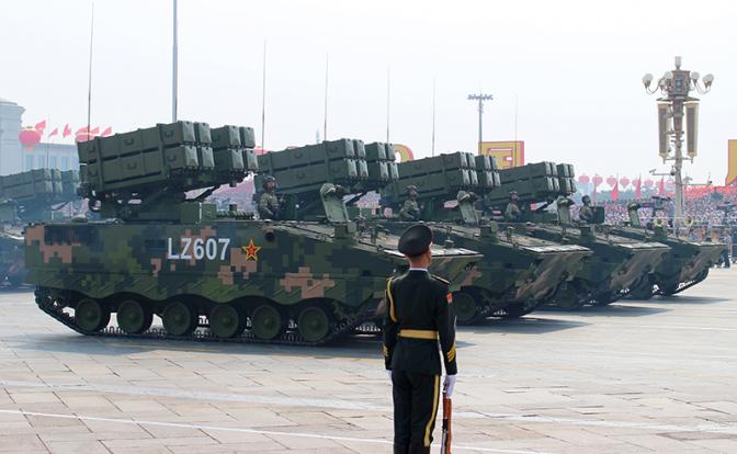 Длинное жало китайского дракона: HJ-10 расплавит танки противника за 10 км