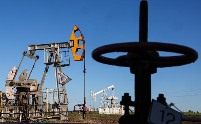 Саудиты решили демпингануть, и наша нефть сразу упала в цене - надолго ли?