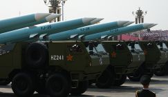 Кошмар для авианосцев США: Китайская гиперзвуковая лавина накрывает океан. Это "новый класс угроз"