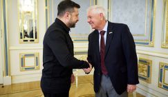 Ларри Джонсон: Линдси Грэм приехал в Вашингтон уже мертвым. Он и в Киеве таким был