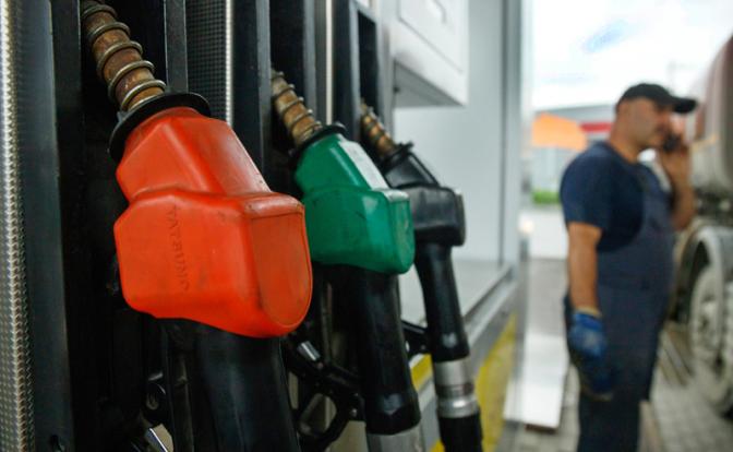 Частные АЗС пытаются продать бизнес, водители – переключиться на газ