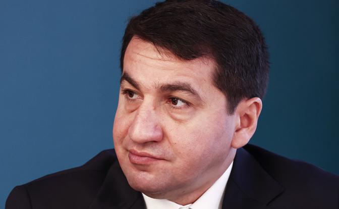 На фото: помощник президента Азербайджана Хикмет Гаджиев