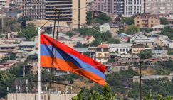 Стулья разъезжаются, но Армения не хочет определяться