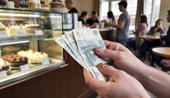 «Остается верить в чудо»: Россияне начали было меньше ощущать инфляцию, но топливный кризис всё испортил