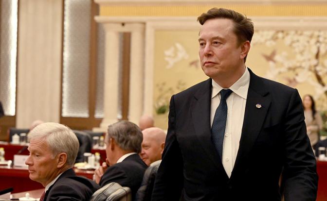 На фото: владелец компаний Tesla и SpaceX Илон Маск