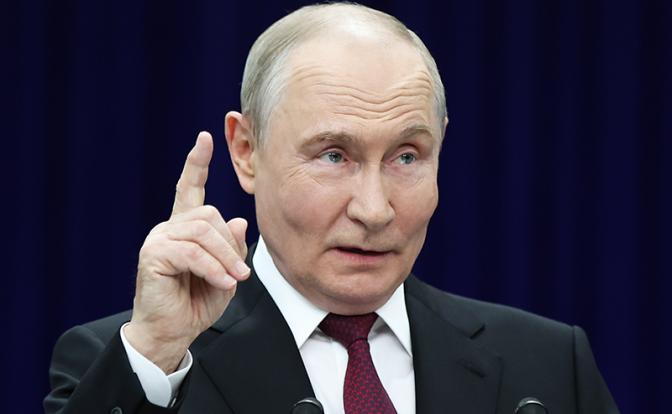 На фото: президент РФ Владимир Путин во время пресс-конференции в рамках саммита Шанхайской организации сотрудничества (ШОС).