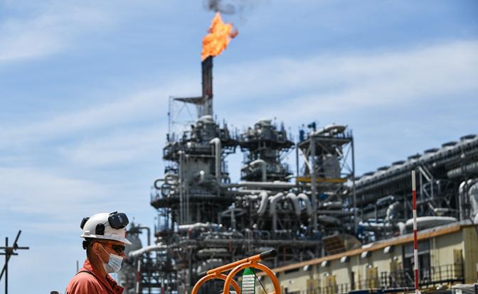 Эксперт объяснил, в каком случае Япония продолжит закупки нефти с Сахалина
