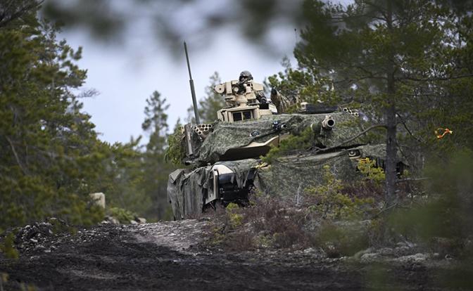 Military Watch Magazine: Самые неуязвимые танки «Абрамс» надо искать в Литве, а не на Украине. Лишь бы не утонули