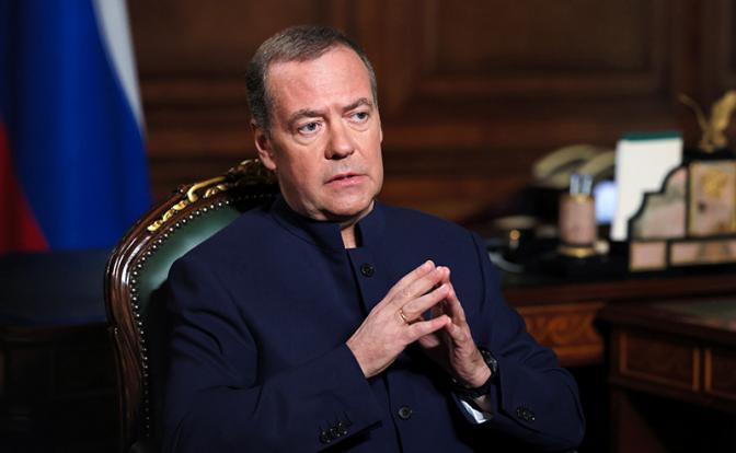 На фото: зампред Совбеза РФ Дмитрий Медведев