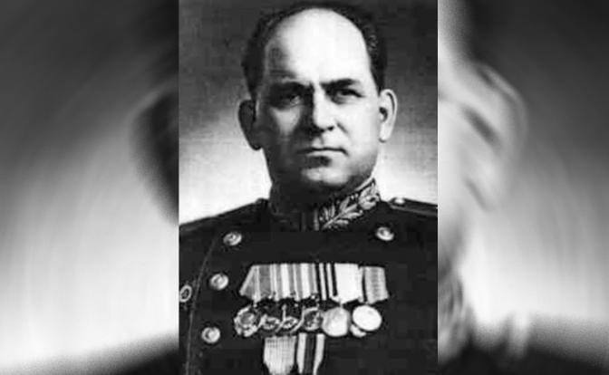 На фото: генерал-майор Александр Сизов.
