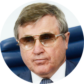 Олег Смолин