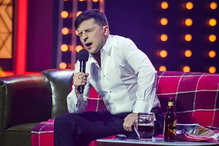 На фото: Владимир Зеленский во время концертной программы студии «Квартал 95»