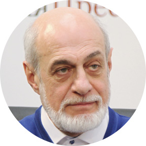 Михаил Левин