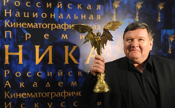 На фото: актер Роман Мадянов