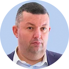 Петр Быстров